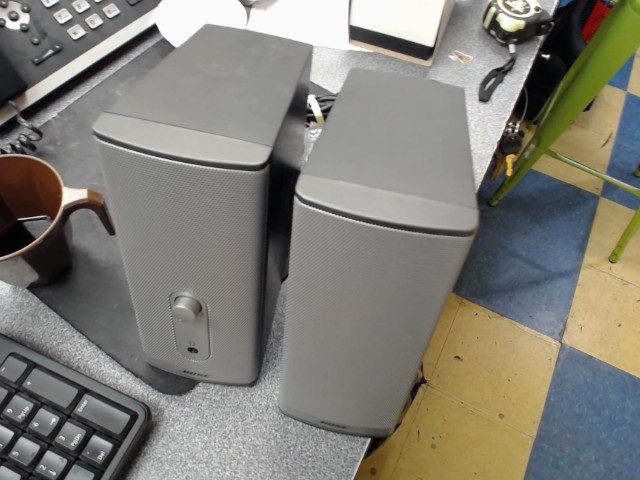 Paire speaker bose avec fill