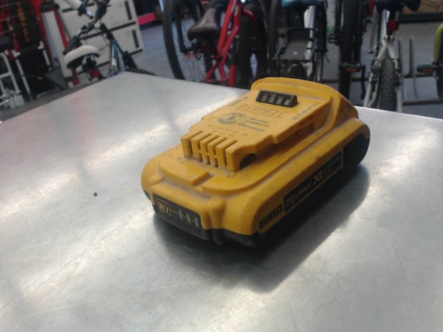Batterie dewalt 20v xr lithium ion