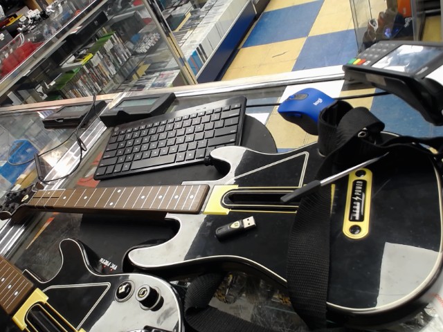 Guitar hero controller noire et gold