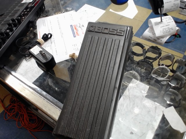 Pedal keyboard volume