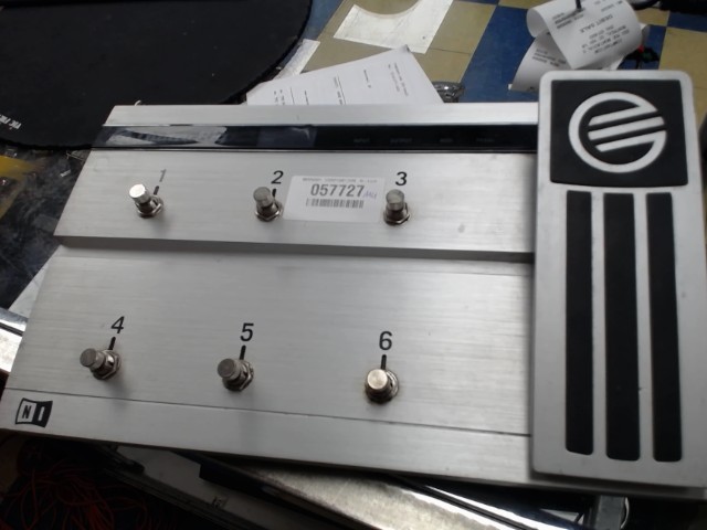 Guitare foot controller