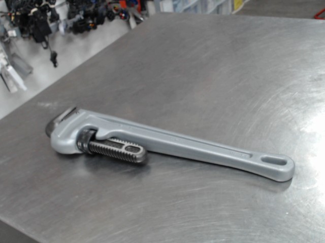 Pipe wrench aluminium 18po