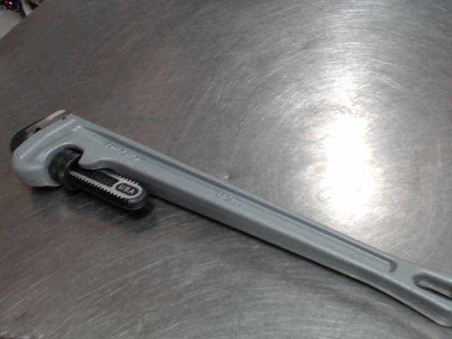 Pipe wrench aluminium 24