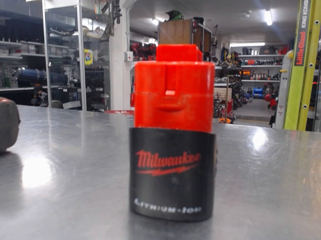 Batterie milwaukee 12v 2ah