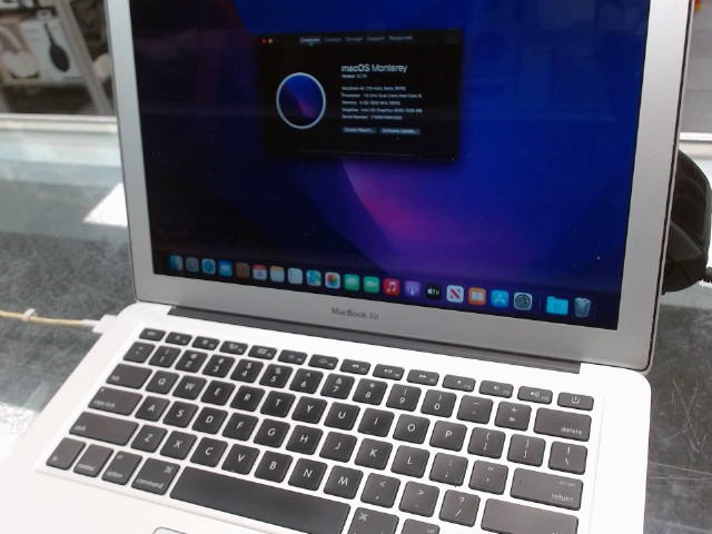 I5/8gb ram/128ssd/13in/2015