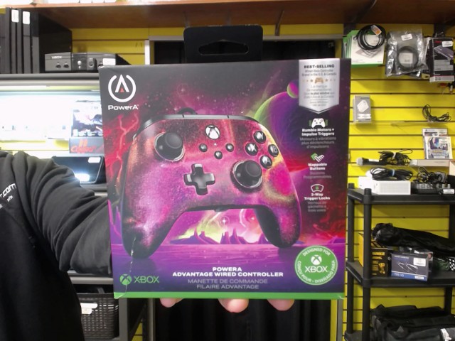 Manette filaire dans boite comme neuve