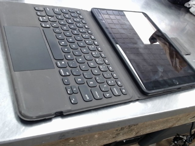 Ipad 9th gen avec case clavier