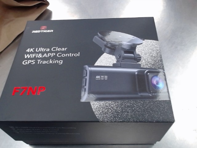 Redtiger 44 ultra clear dashcam in box