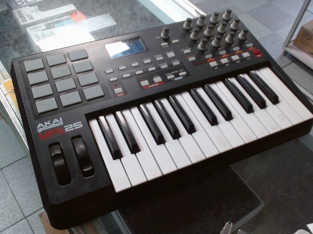 Akai professional mpk 25