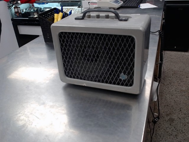 Guitar amplifier lunchhbox