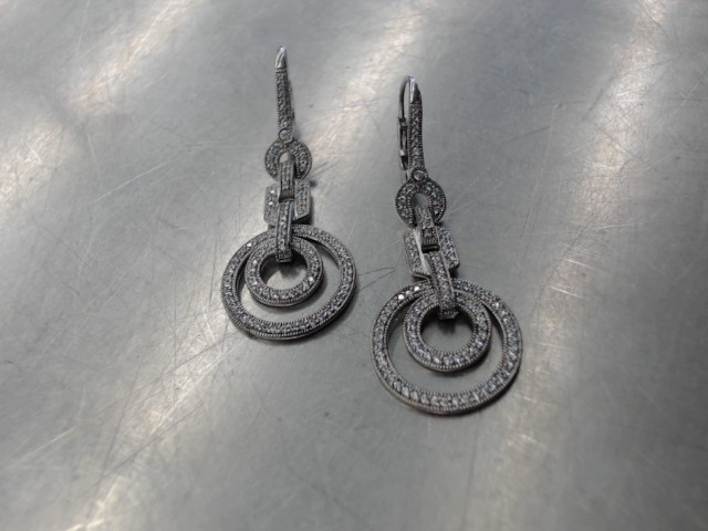 Paire de boucle doreille ronde longue
