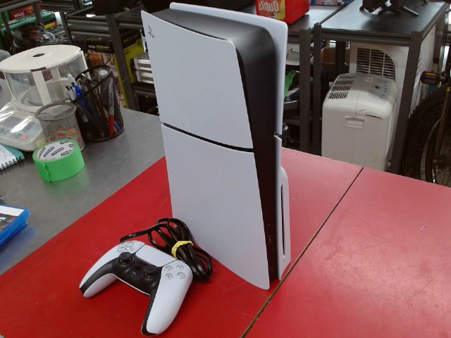 Console ps5 slim a disque+manette+fil