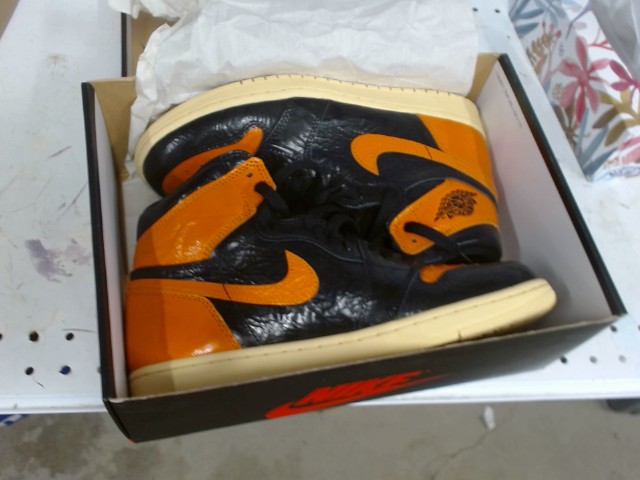 Jordan retro 1 sdhattered backboard sz 9