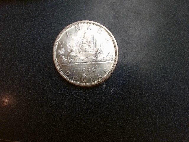 Piece en argent canadien 1966