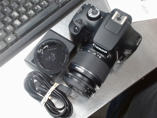 Camera canon avec chrg et manuel