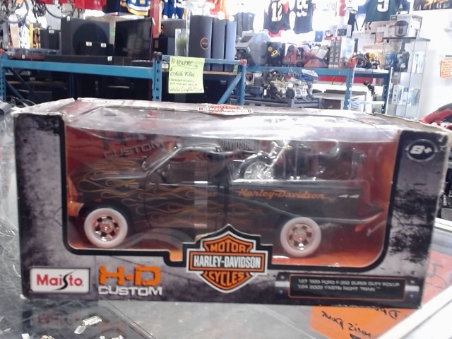 Model replique 1:27 ford f-350 avec moto