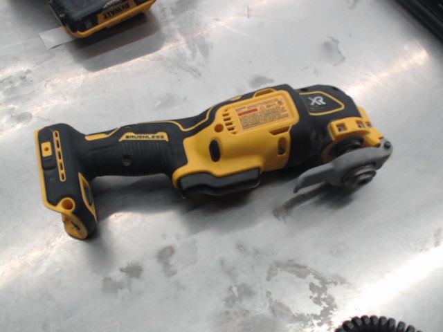 Multi tool oscillant dcs356
