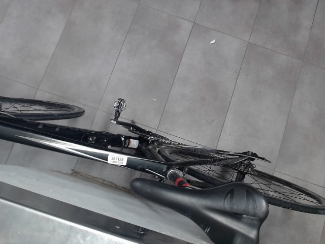 Velo de route en aluminium