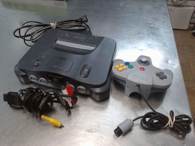 Nintendo 64 + man + fils