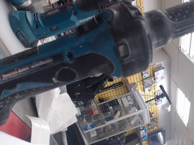 Makita dgd800 18v
