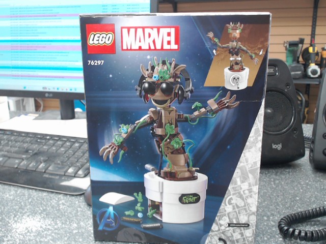 Dancing groot