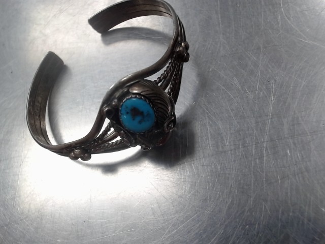 Bracelet pour bebe avec pierre bleu