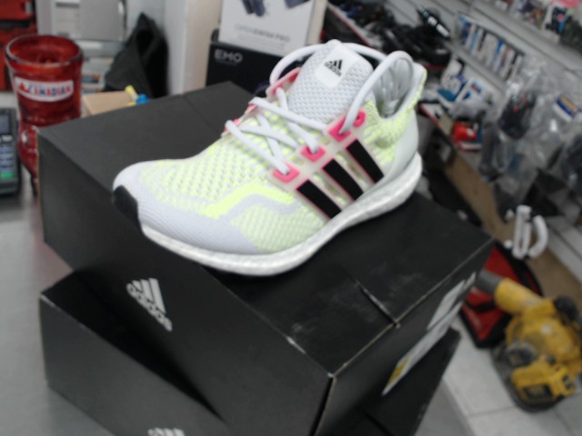Souliers addidas ultraboost 5.0 dna