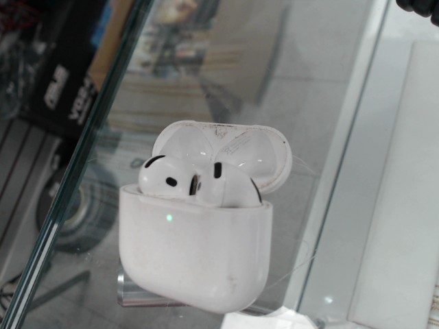Airpods 4th gen