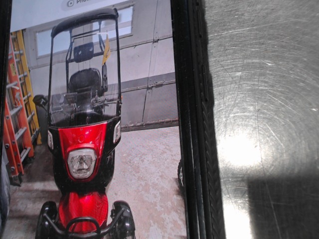 Quadrip.elect.+chargeur+clef(batt.fini)