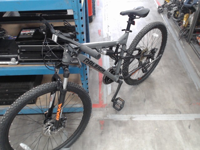 Velo double suspension/double frein disq