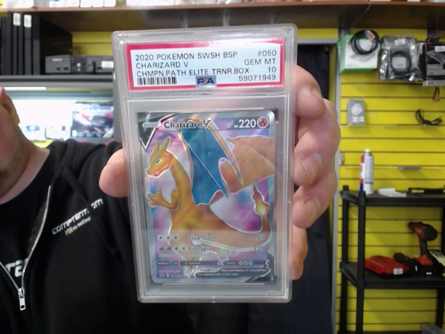 Pokemon carte 2020 charizard gem 10