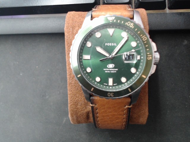 Montre fossil verte