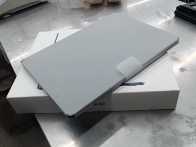 Macbook air m5 10cpu 10gpu 24ram 1tb