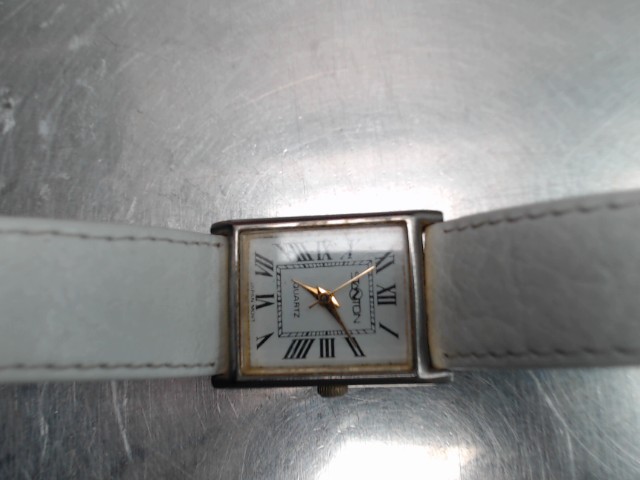Montre femme blanc cuir
