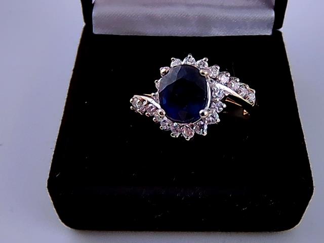 BAGUE EN OR 14KT AVEC DIAMANTS 