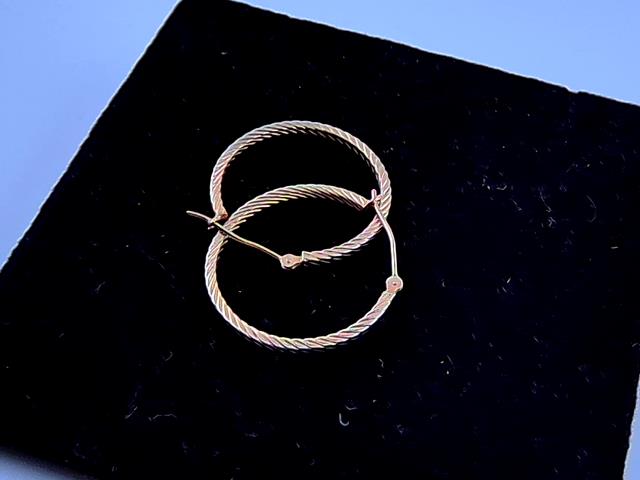 BOUCLES D OREILLES EN OR 14KT