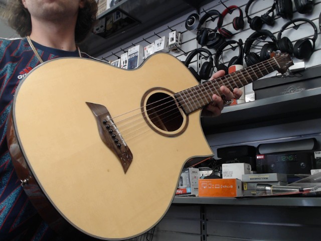 Guitar acoustique smiger fn-20-n