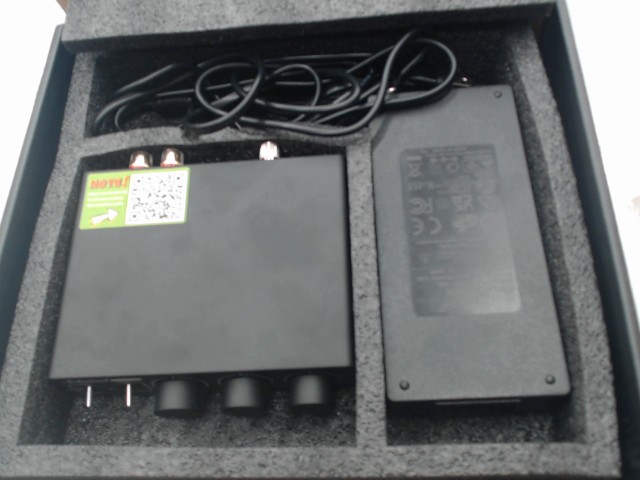 Audio interface noir en boite