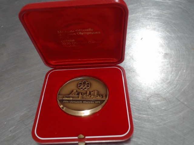 Medaille officielle jeux olympiques+case