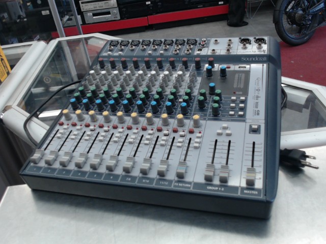 Console de mixage analagoqiue 12 entrees