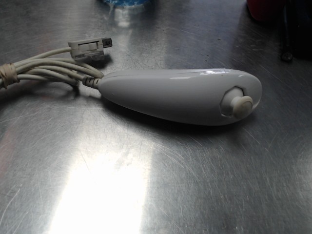 Nintendo wii nunchuk