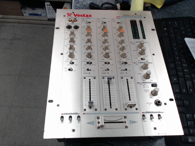 Mixer vestax dj 3channel