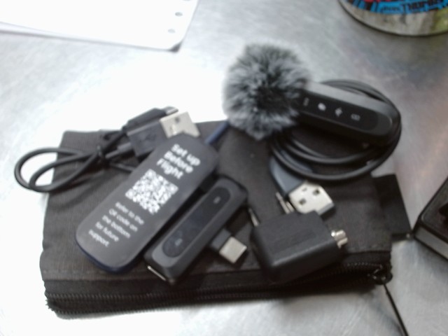 Kit wireless micro clip on