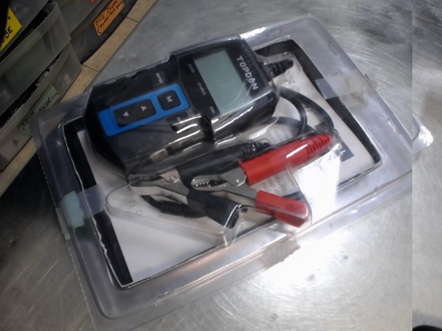 Testeur batterie voiture