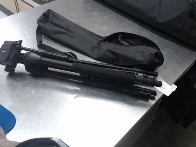 Tripod camera