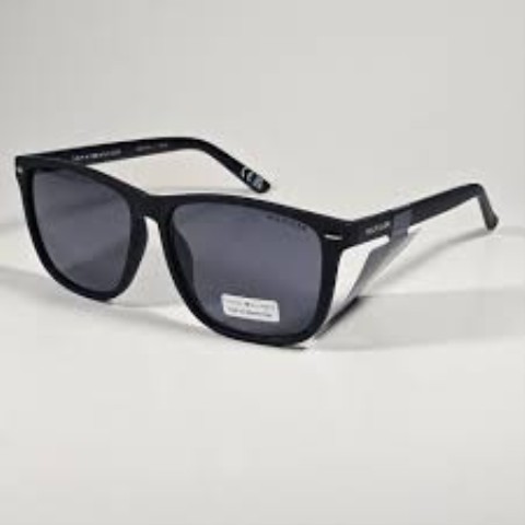 Tommy hilfiger sunglasses brand new