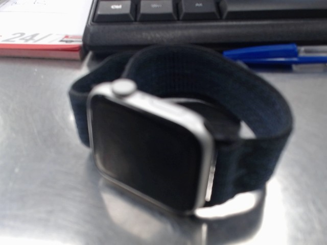 Watch se 2nd gen 44mm silver no charger