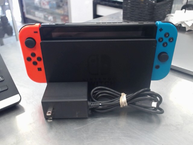 Nintendo switch+dock+chargeur