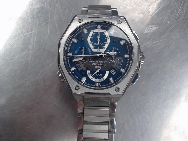 Montre bulova precisionist
