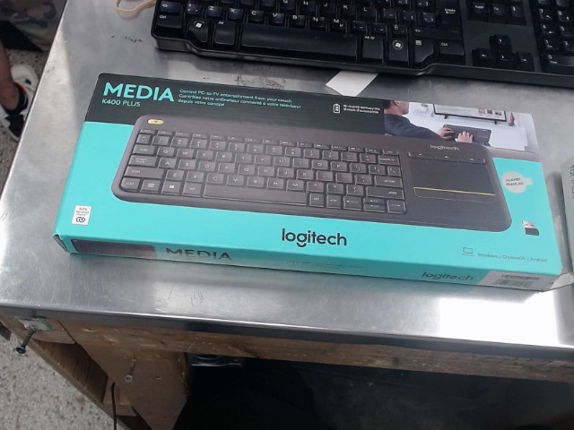 Logitech media k400 plus clavier in box